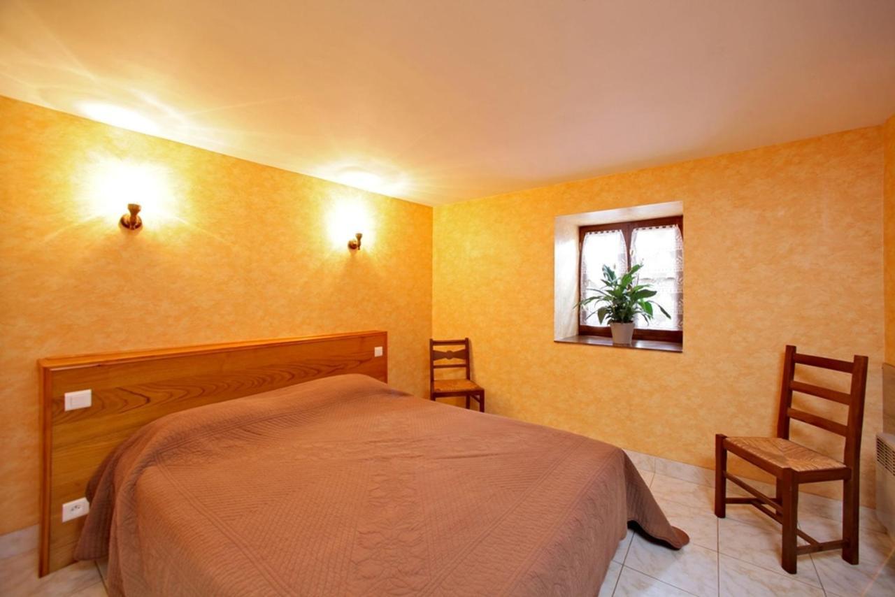 Combas Village De Gites Saint-Crépin-et-Carlucet エクステリア 写真