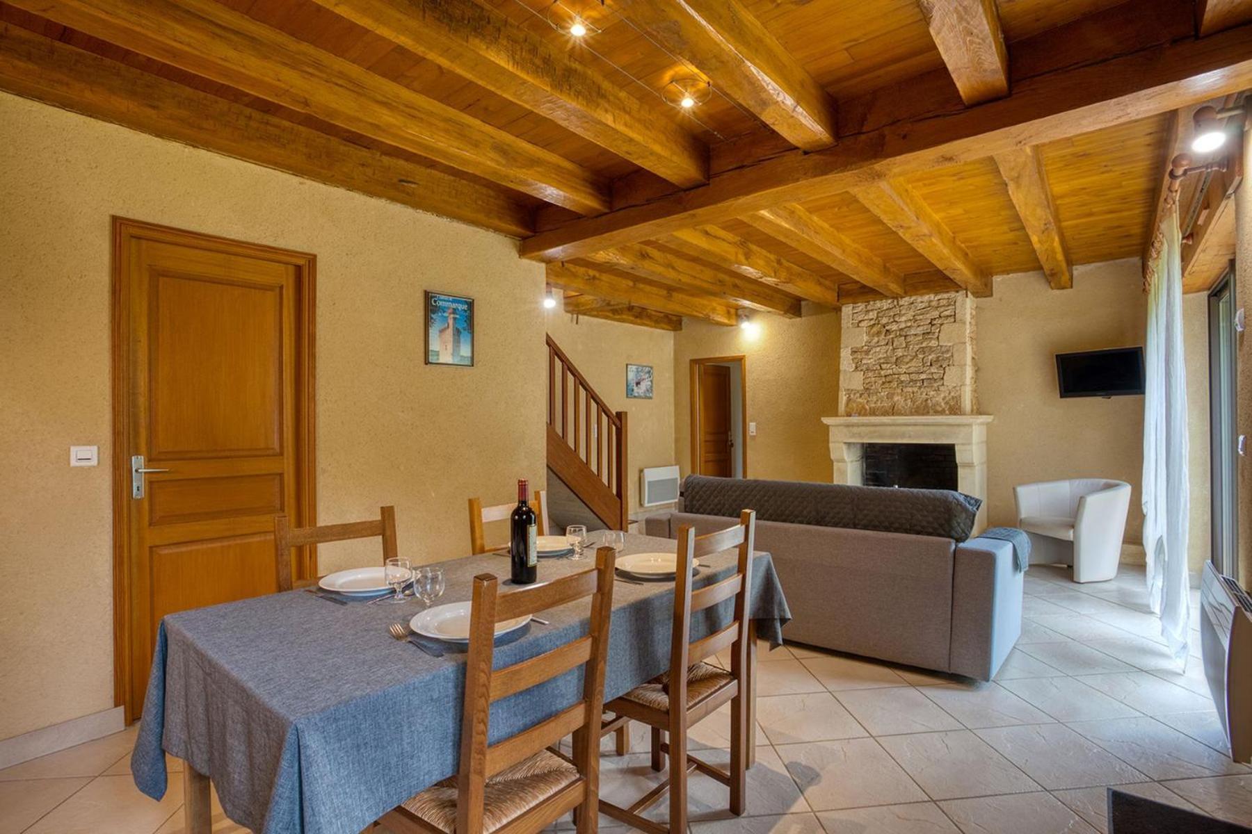 Combas Village De Gites Saint-Crépin-et-Carlucet エクステリア 写真